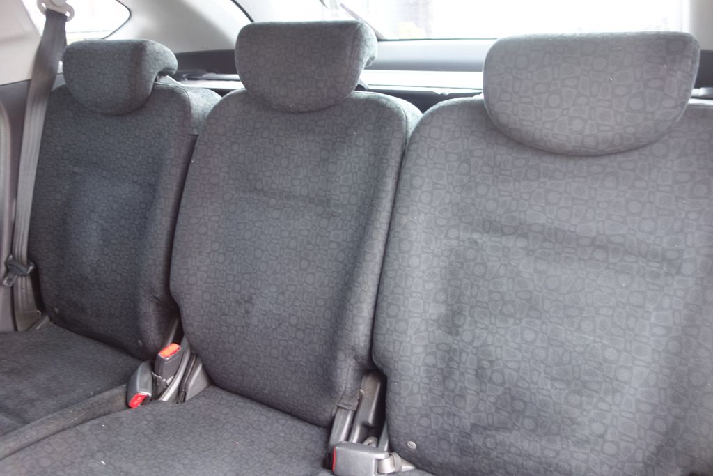 Honda FR-V
