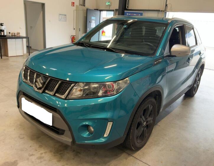 Suzuki Vitara 1