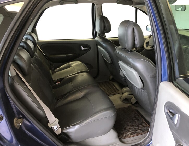 Renault Scénic 11