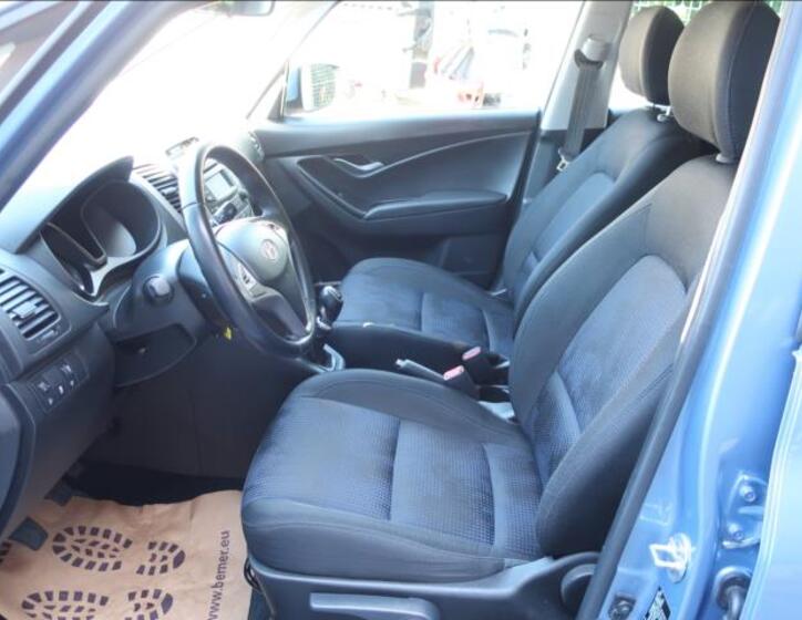 Hyundai ix20 11