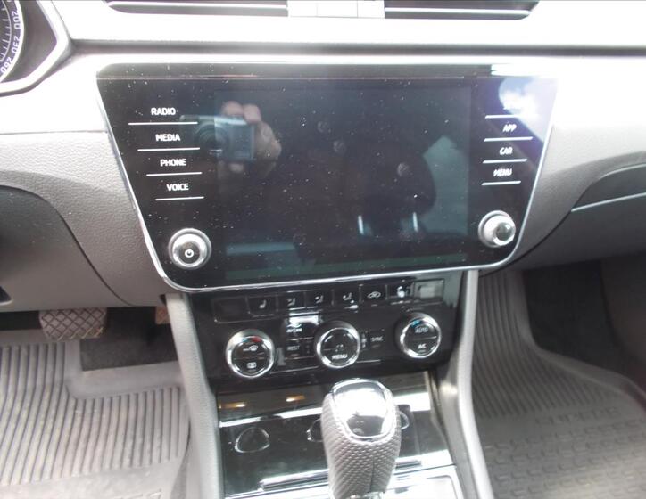 Škoda Superb 22