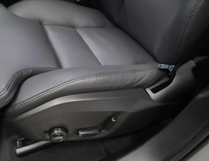 Volvo XC60 16