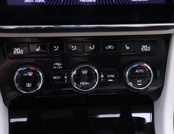 Škoda Superb 33