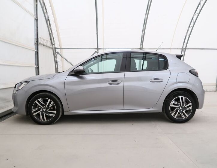 Peugeot 208 9