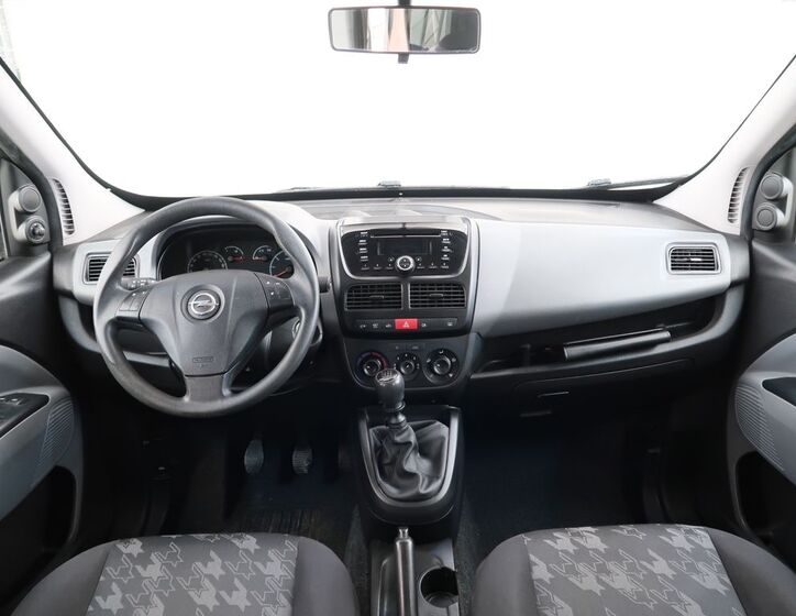 Opel Combo 19