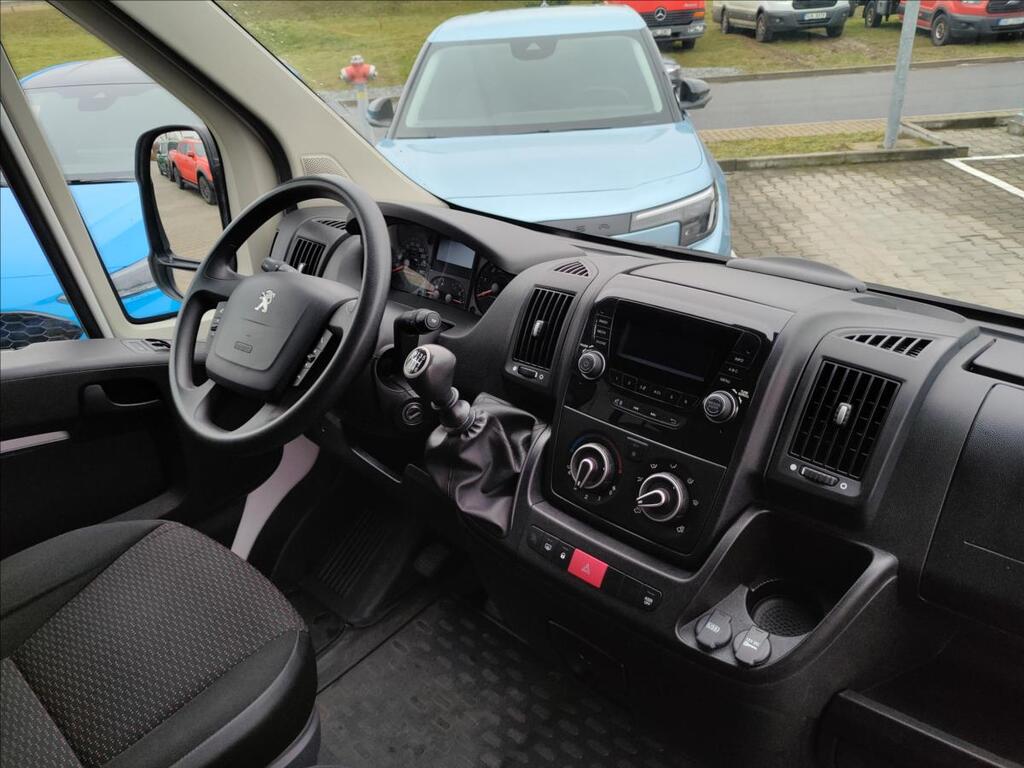 Peugeot Boxer 18
