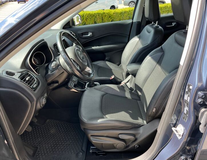 Jeep Compass 13