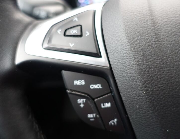 Ford Galaxy 25