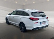 Hyundai i30 4