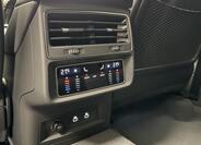 Audi Q8 13