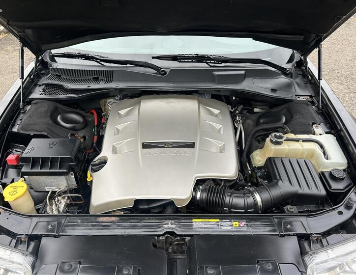 Chrysler 300C 54