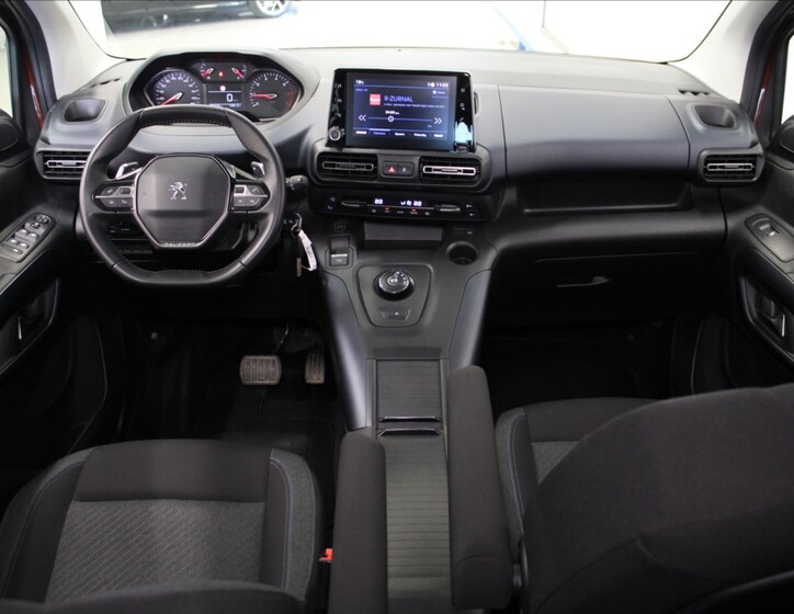 Peugeot Rifter 8