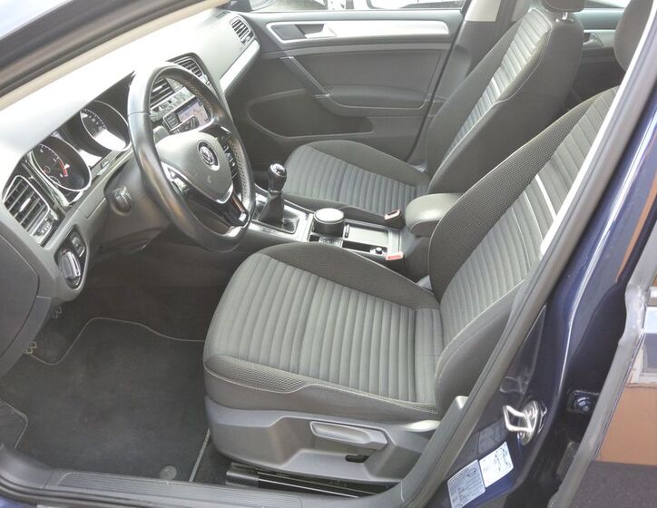 Volkswagen Golf 8