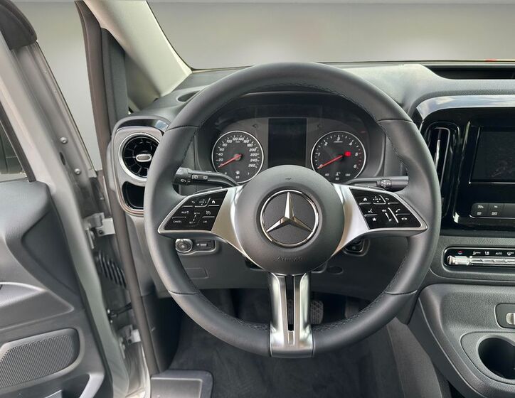 Mercedes-Benz Vito 14
