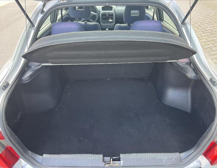 Mitsubishi Carisma 15