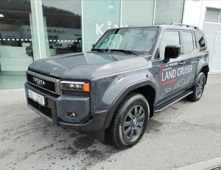 Toyota Land Cruiser 1