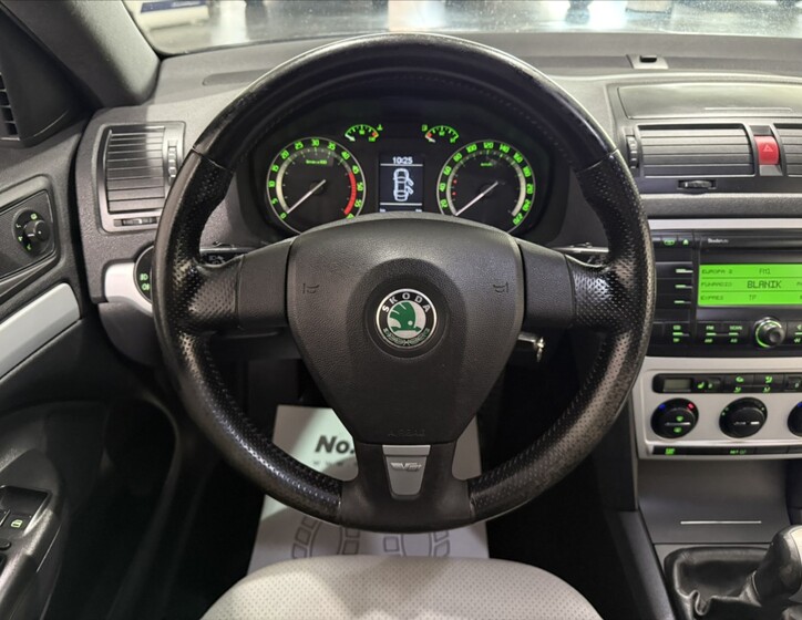 Škoda Octavia 21