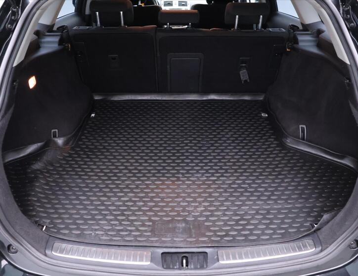Toyota Avensis 10