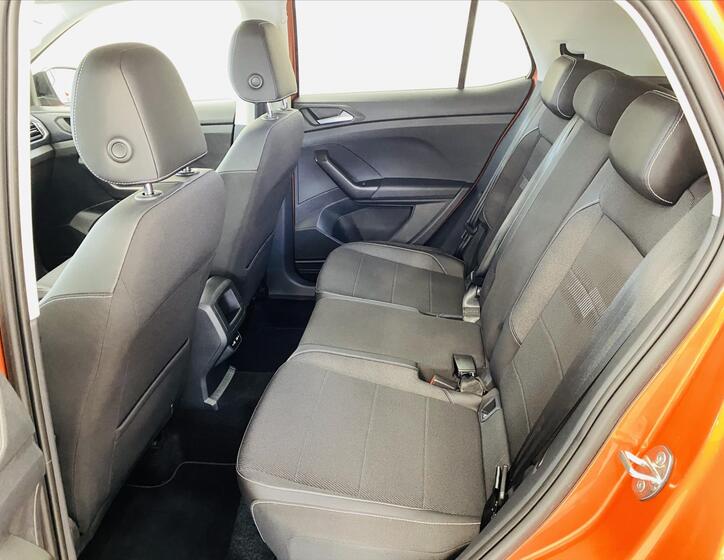 Volkswagen T-Cross 6