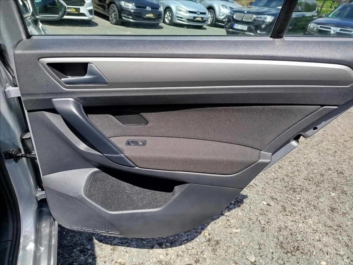 Volkswagen Golf Sportsvan