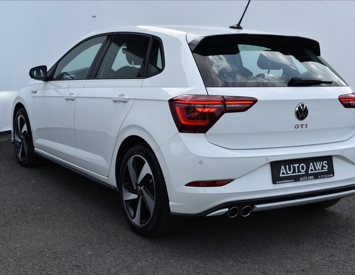 Volkswagen Polo 10