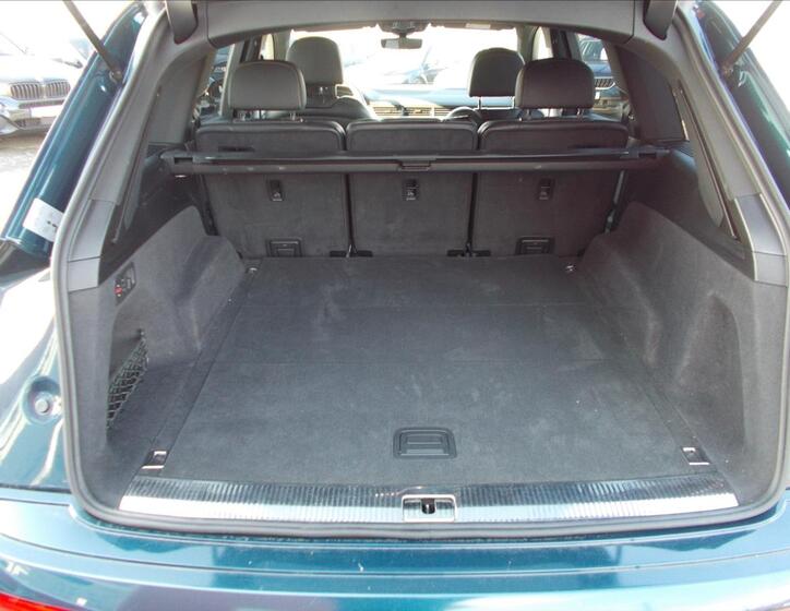 Audi Q7 14