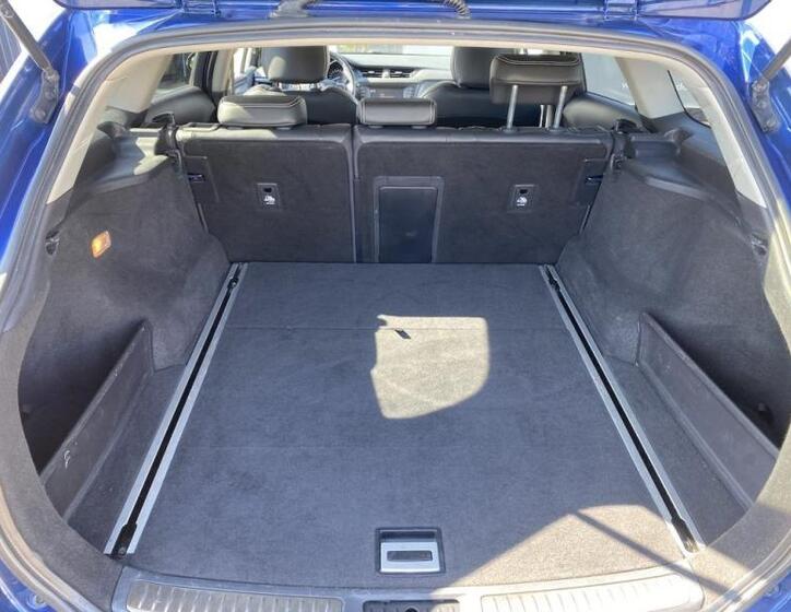 Toyota Avensis 33