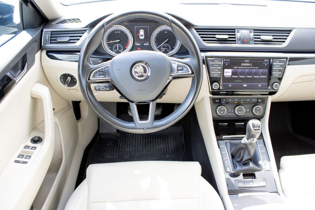 Škoda Superb