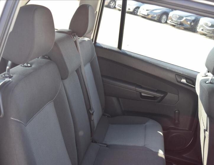 Opel Zafira 20