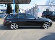 Mercedes-Benz Třídy E 8