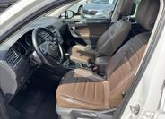 Volkswagen Tiguan 9