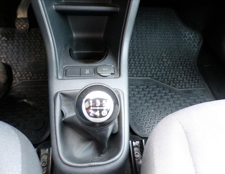 Volkswagen up! 9