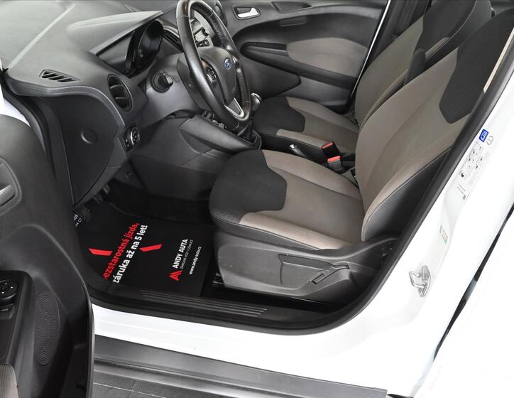 Ford Tourneo Courier 9