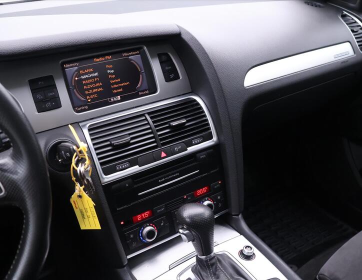 Audi Q7 27
