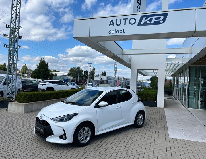Toyota Yaris 1