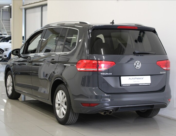 Volkswagen Touran 3