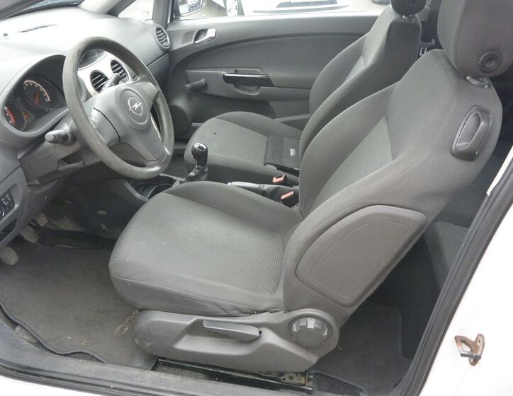 Opel Corsa 8