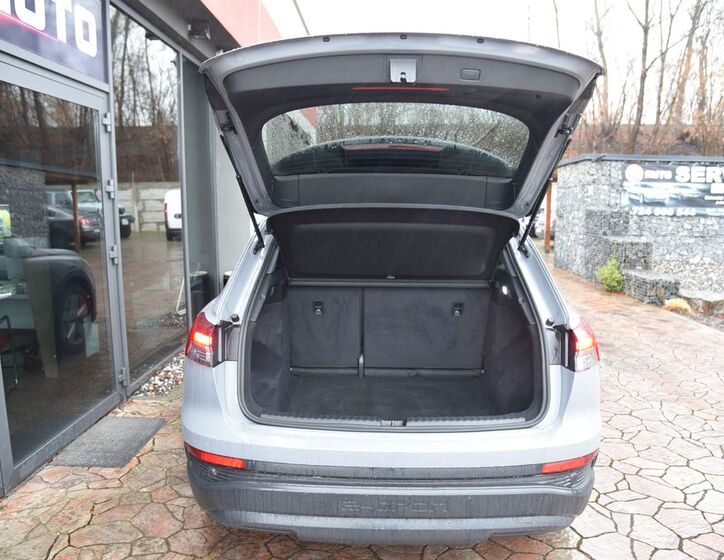 Audi Q4 34