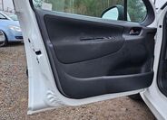 Peugeot 207 13