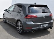 Volkswagen Golf 10