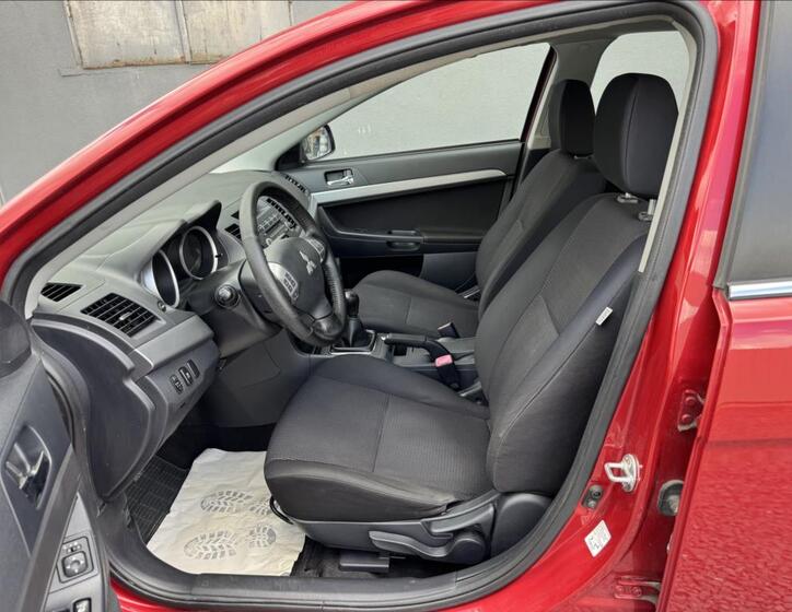 Mitsubishi Lancer 21