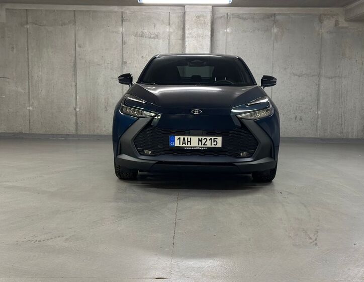 Toyota C-HR 2