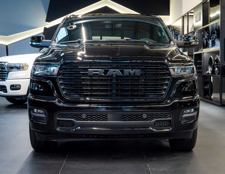 Dodge RAM 8