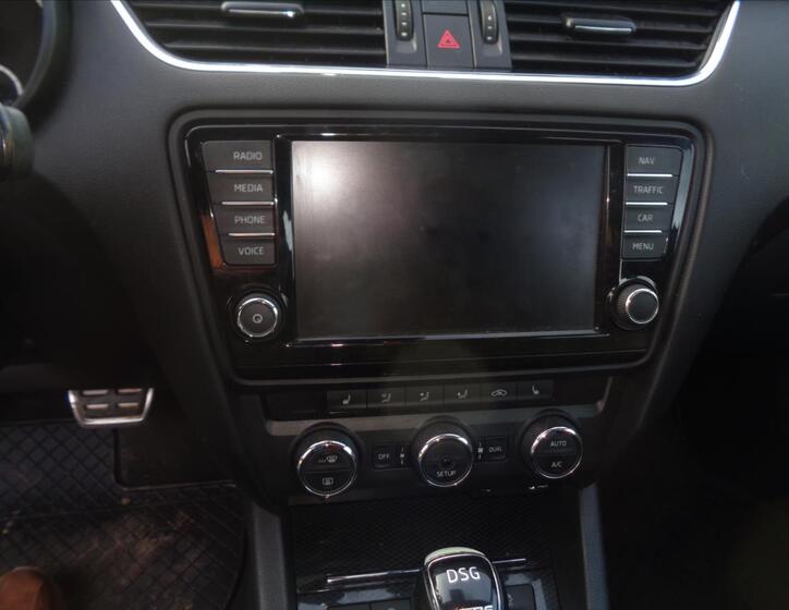 Škoda Octavia 12