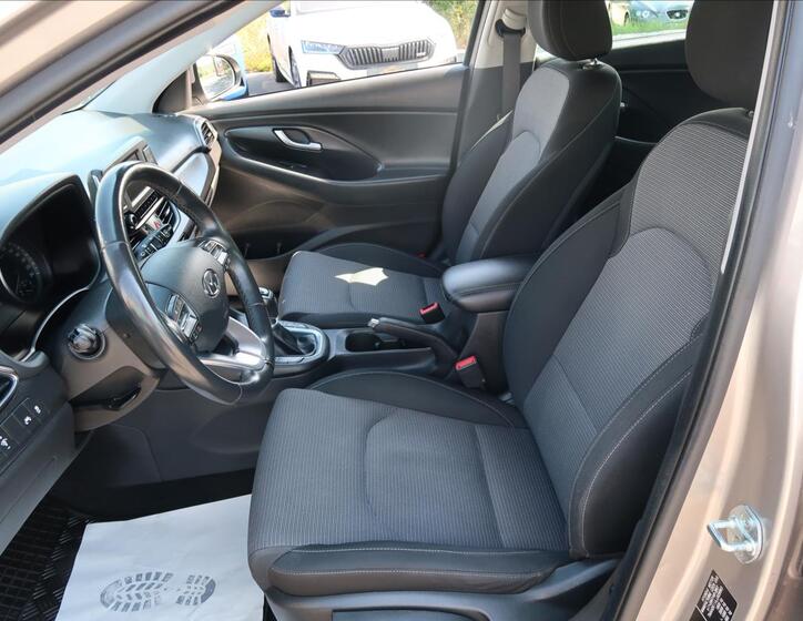 Hyundai i30 12
