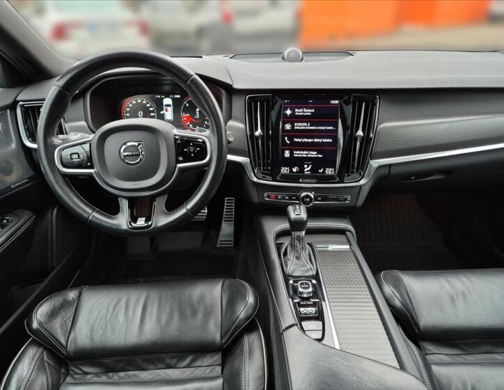 Volvo V90 10