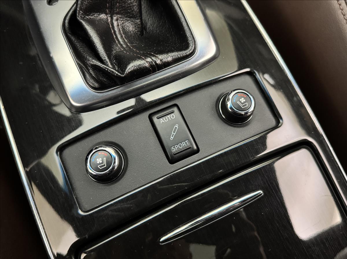 Infiniti FX30