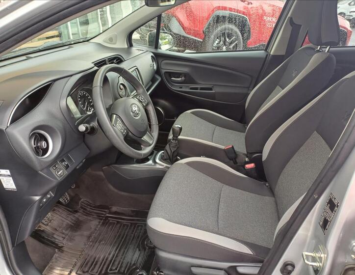 Toyota Yaris 11