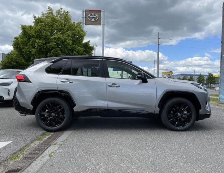 Toyota RAV4 2