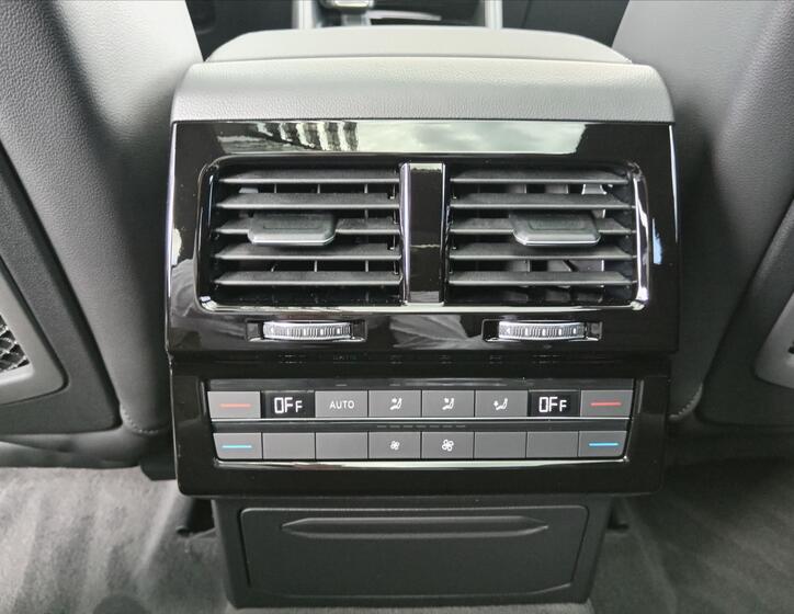 Volkswagen Touareg 19